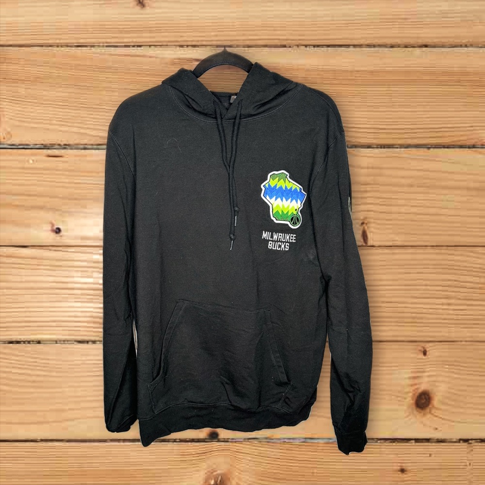 New Era Milwaukee Bucks NBA Limited Edition Patchwork Hoodie - Picture 3 of 11
